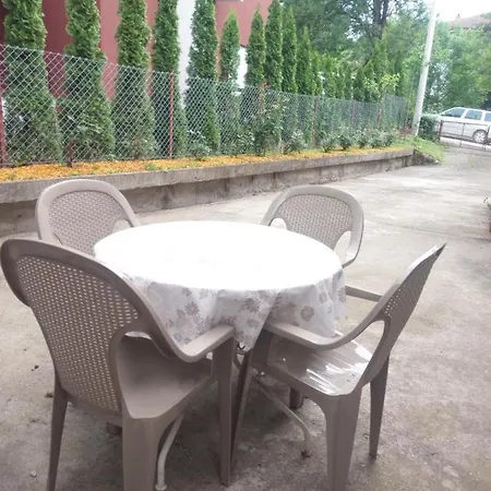 Apartman Vlajkovic 2 *